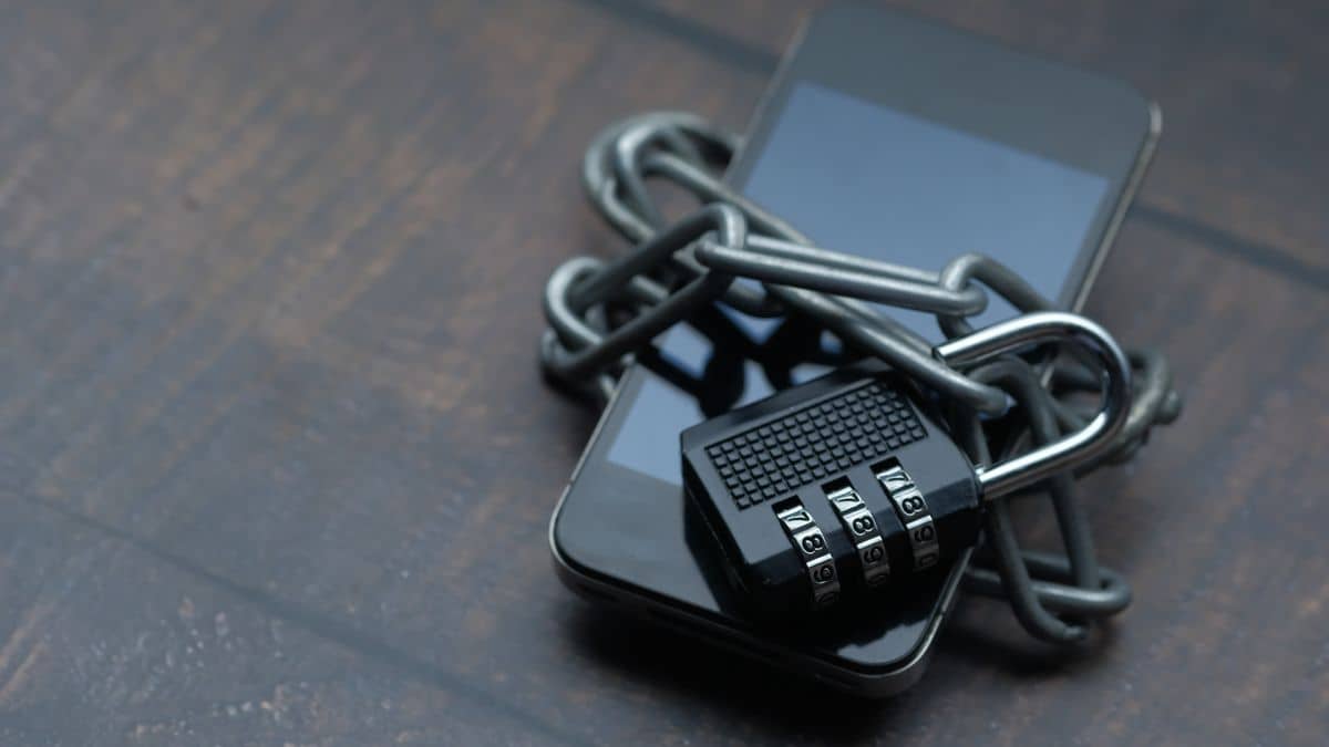 A smartphone secured with a padlock, representing SSL and HTTPS website security